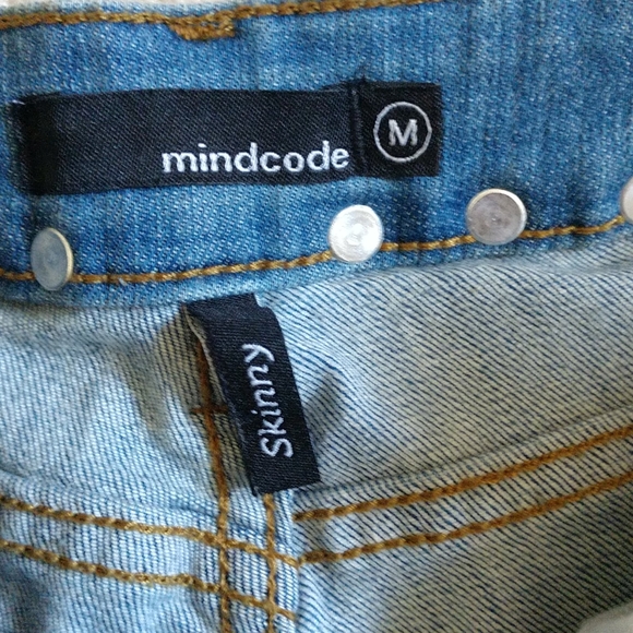Nwt mindcode m high waisted denim shorts - Picture 3 of 4